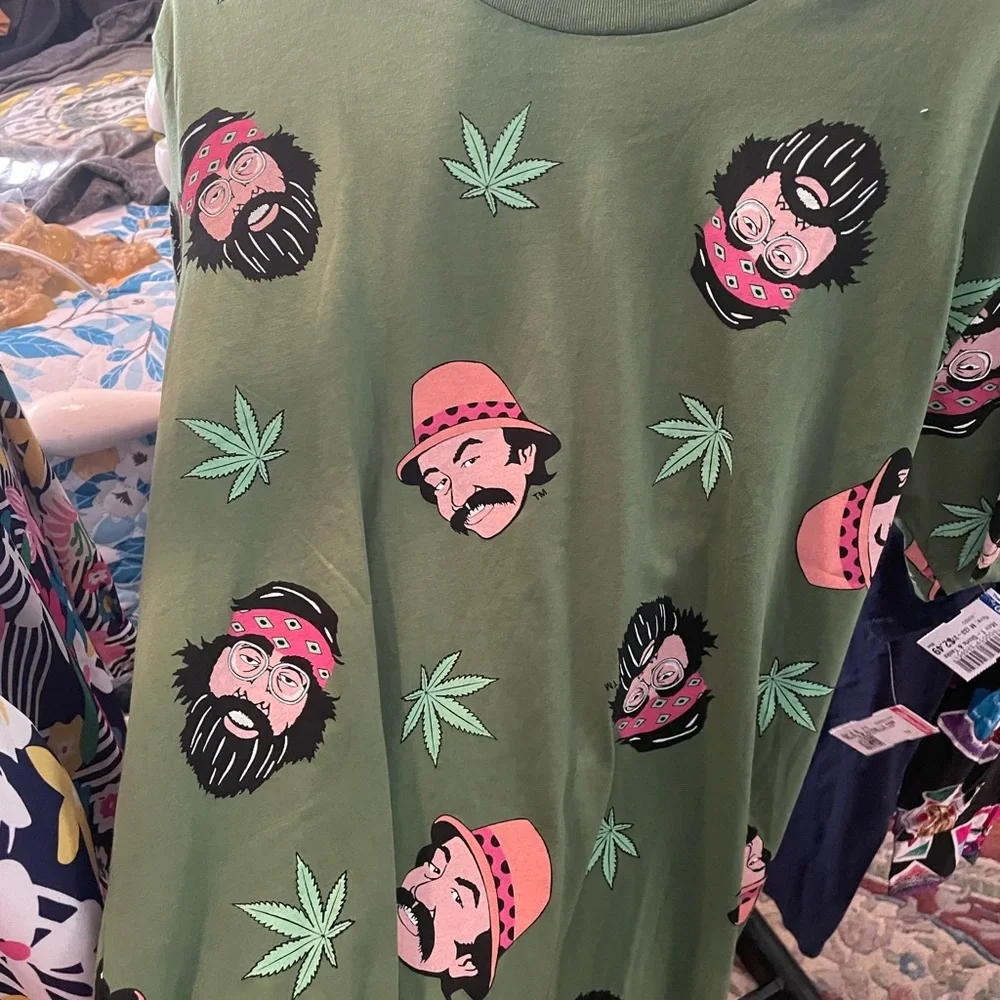 Cheech and Chong Graphic T-Shirt with Faces and Leaves - Picture 1 of 4